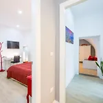 O Panaro Lucky Flat By Napoliapartments Διαμέρισμα *