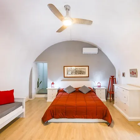 O Panaro Lucky Flat Near Toledo By Napoliapartments *