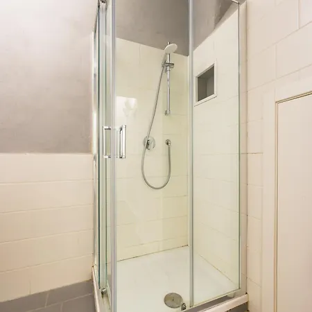 O Panaro Lucky Flat Near Toledo By Napoliapartments *